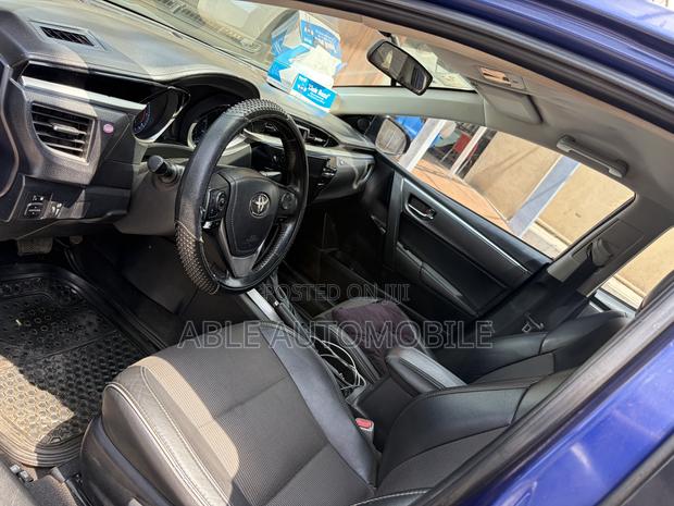 Toyota Corolla S 4dr Sedan (1.8L 4cyl CVT) 2015 Blue
