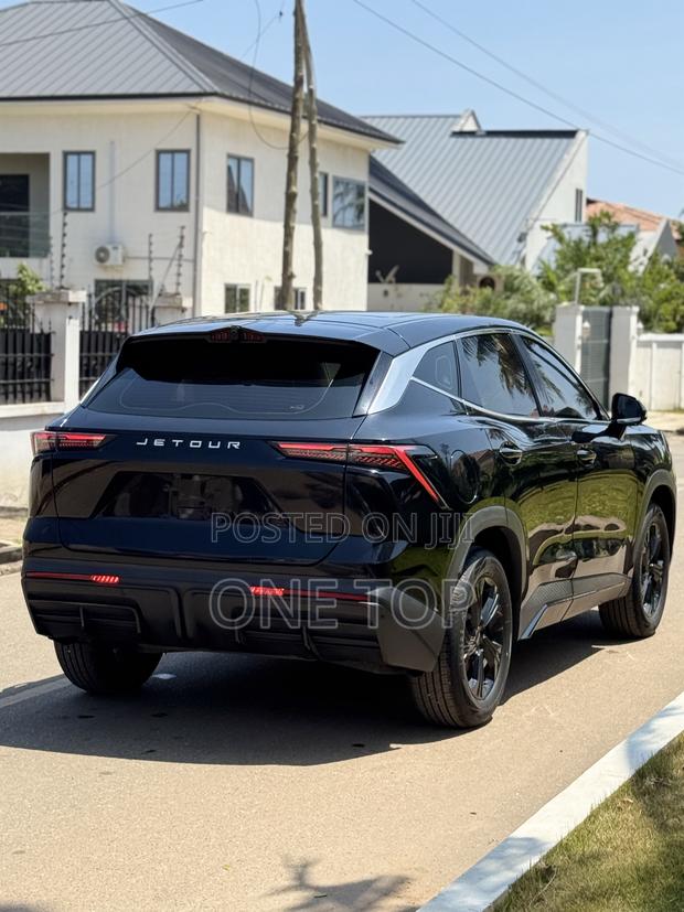 Jetour Dashing 2024 Black