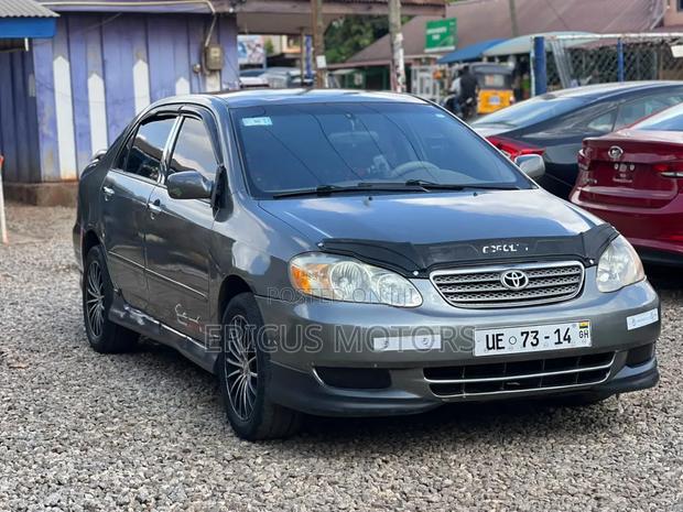 Toyota Corolla 2005 Gray