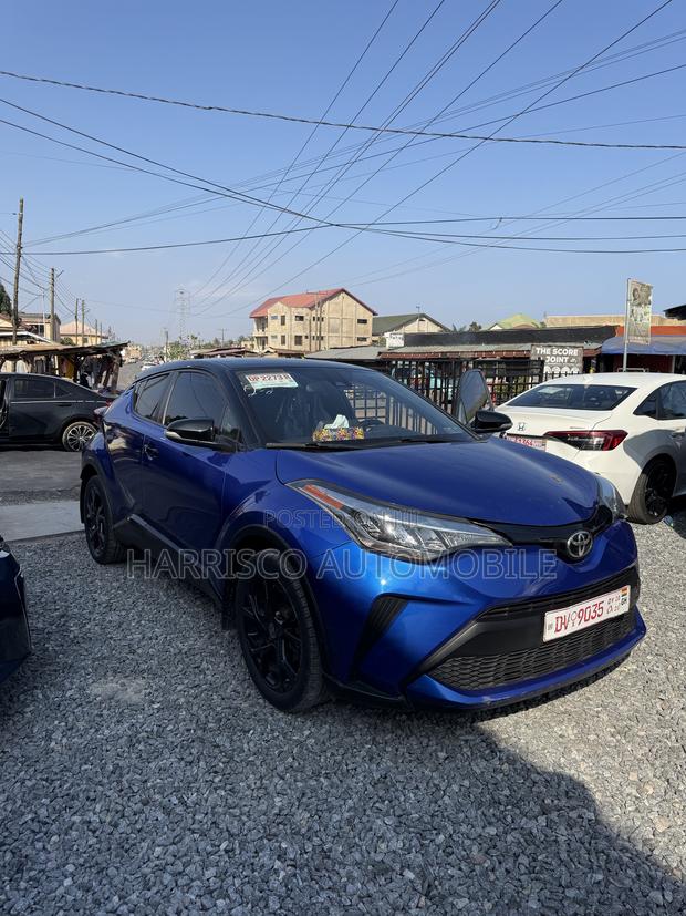 Toyota C-HR Limited 2021 Blue