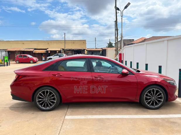 Hyundai Elantra SEL 2021 Red