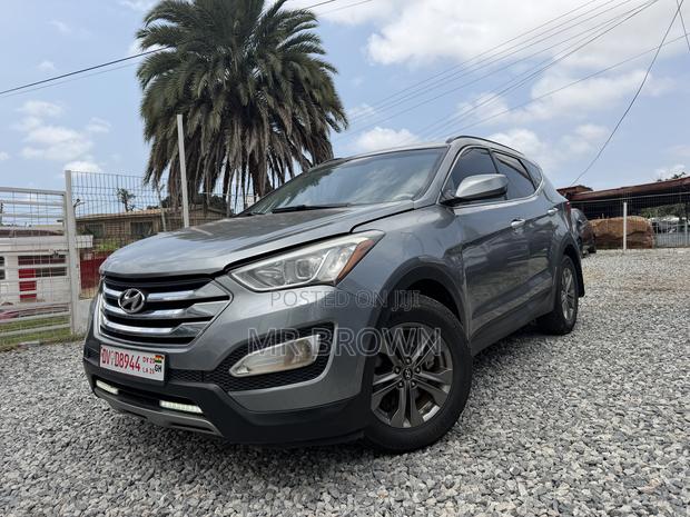 Hyundai Santa Fe GLS 4dr SUV (3.3L 6cyl 6A) 2014 Gray
