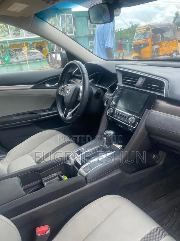 Honda Civic 2019 Gray