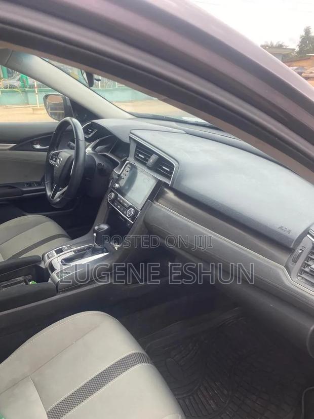 Honda Civic 2019 Gray