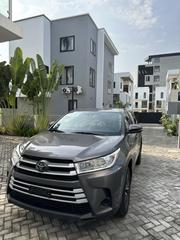 Toyota Highlander LE 4x2 (2.7L 4cyl 6A) 2018 Gray for sale