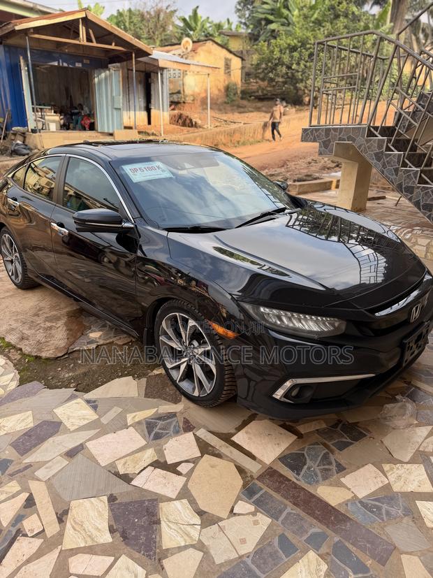 Honda Civic Touring Sedan 2019 Black