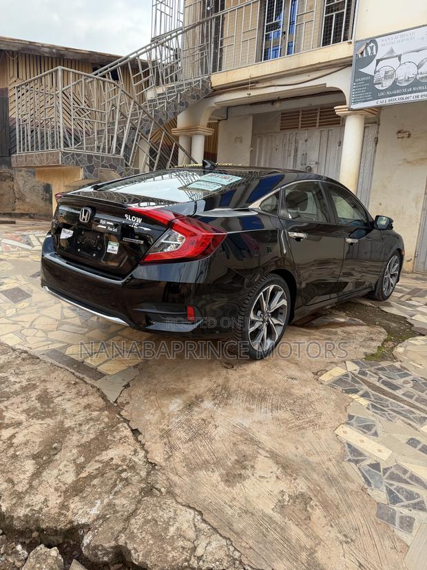 Honda Civic Touring Sedan 2019 Black