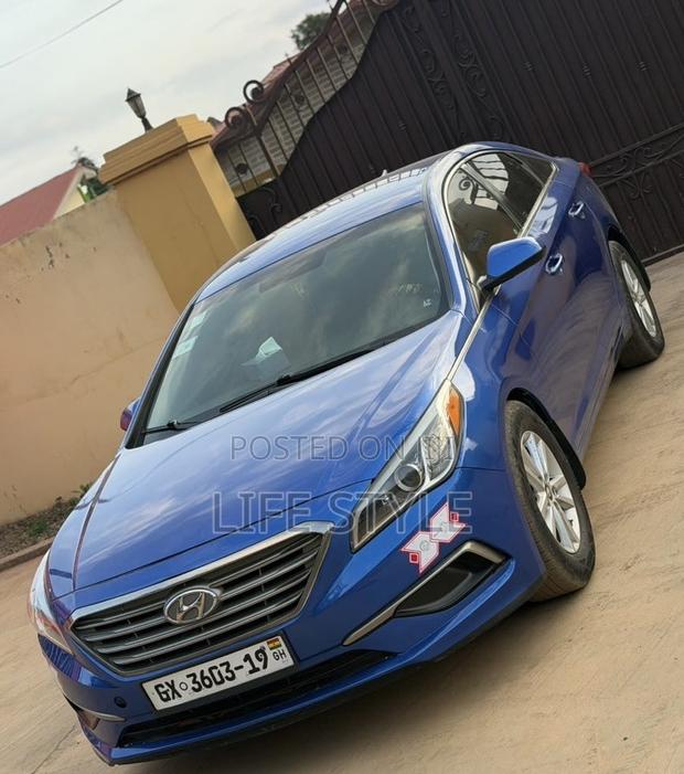 Hyundai Sonata 2016 Blue