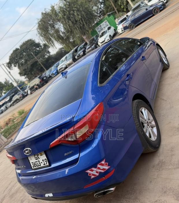 Hyundai Sonata 2016 Blue