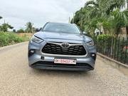 Toyota Highlander XLE 2022 Gray for sale