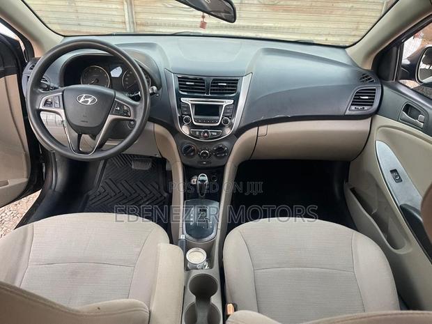 Hyundai Accent 2017 Gray