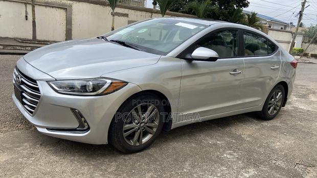 Hyundai Elantra Value Edition 2018 Silver