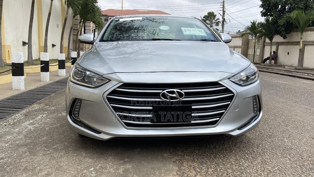 Hyundai Elantra Value Edition 2018 Silver