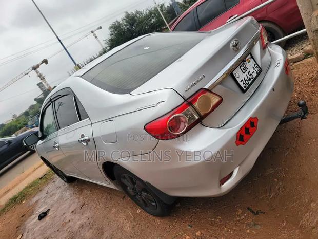 Toyota Corolla 2010 Silver
