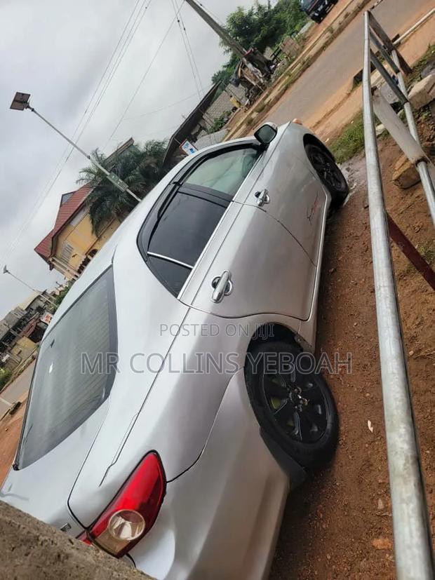 Toyota Corolla 2010 Silver