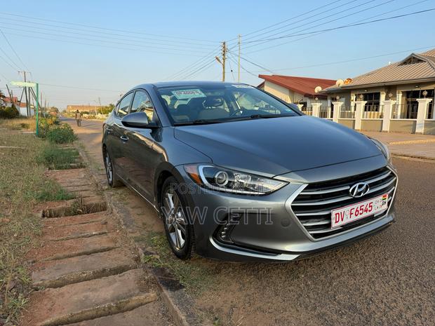 Hyundai Elantra Value Edition 2018 Silver