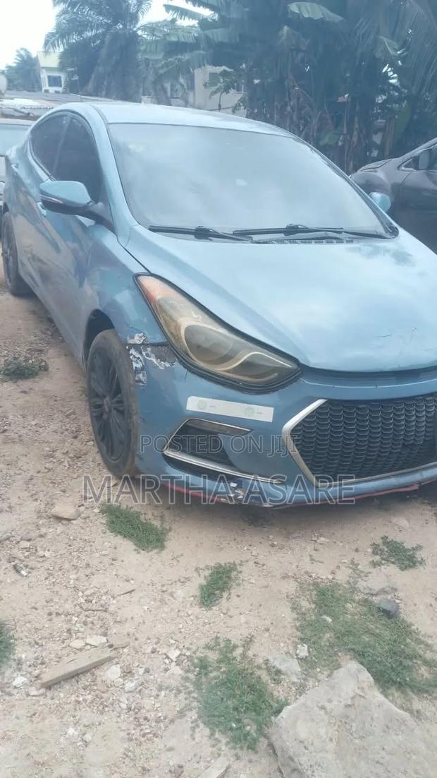Hyundai Elantra GLS Sedan FWD (1.8L 4cyl 6M) 2013 Gray