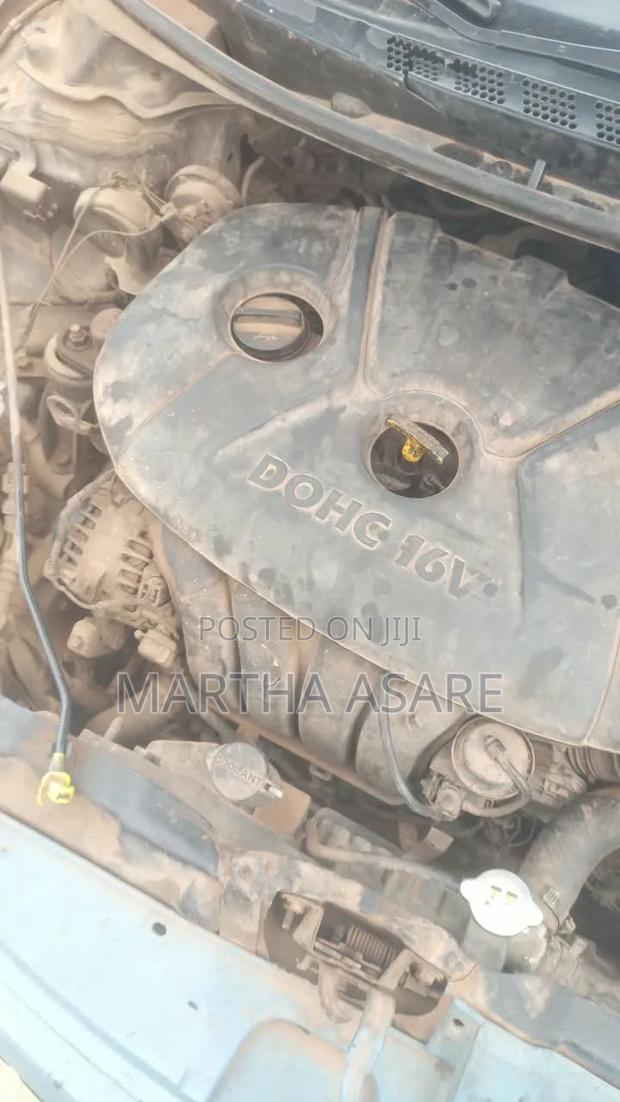 Hyundai Elantra GLS Sedan FWD (1.8L 4cyl 6M) 2013 Gray