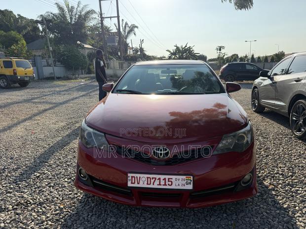 Toyota Camry 2014 Red