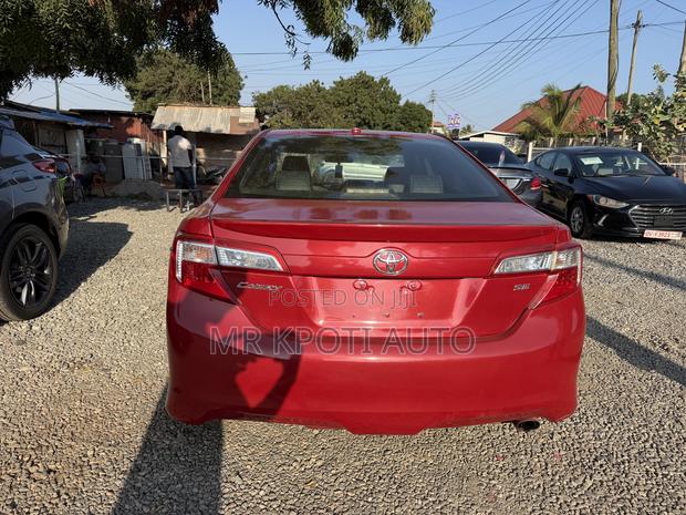 Toyota Camry 2014 Red