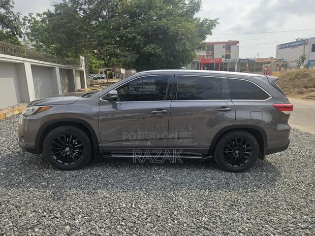 Toyota Highlander 2017 Gray
