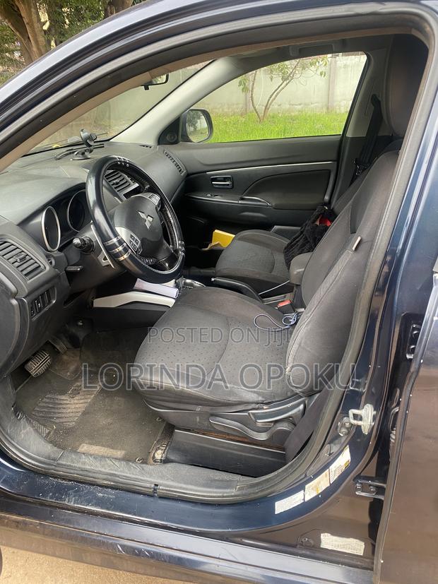 Mitsubishi Outlander 2011 Blue
