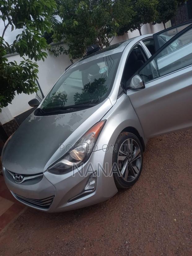 Hyundai Elantra Limited 4dr Sedan (1.8L 4cyl 6A) 2014 Silver
