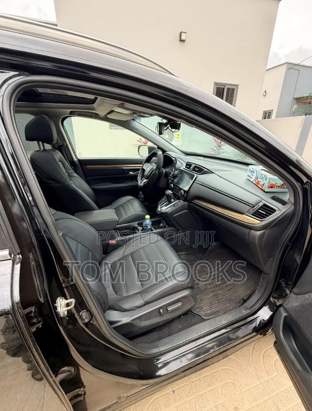 Honda CR-V Touring 4dr SUV AWD (1.5L 4cyl CVT) 2017 Black