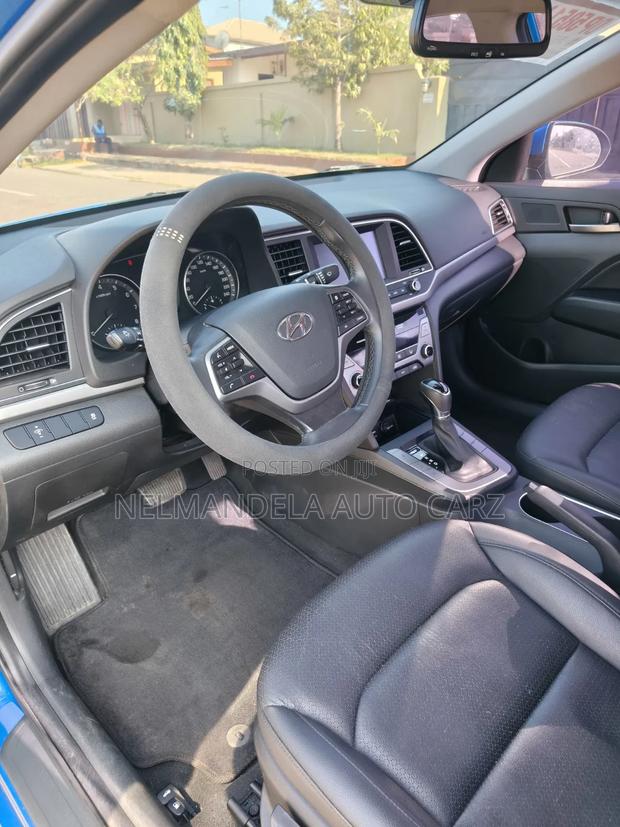 Hyundai Avante 2016 Blue