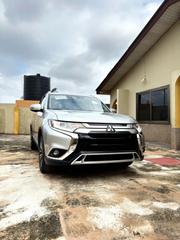 Mitsubishi Outlander SEL FWD 2018 Silver for sale