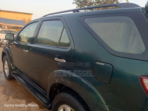 Toyota Fortuner 4.0 AWD 2010 Green