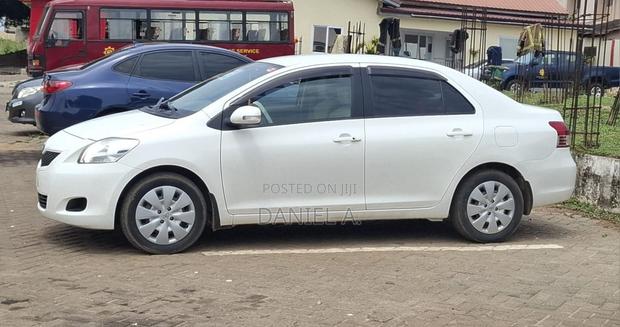 Toyota Belta 2010 White