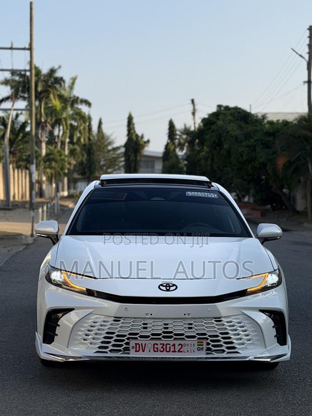 Toyota Camry XSE 2025 White