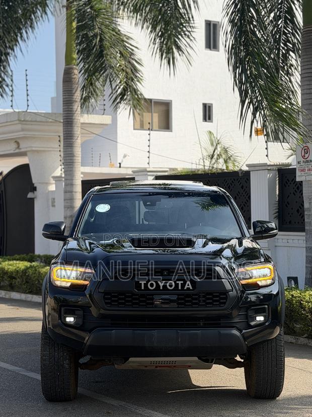 Toyota Tacoma TRD Pro Double Cab 5' Bed V6 AT 2023 Black