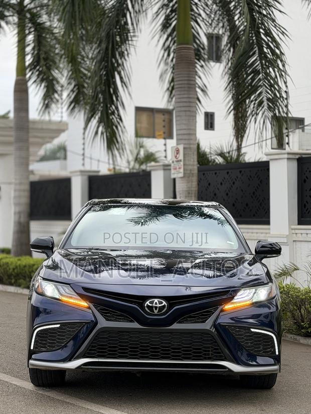 Toyota Camry XSE 2023 Blue