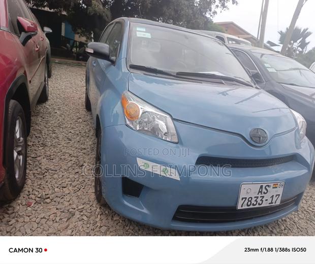 Scion xD Base 2010 Blue