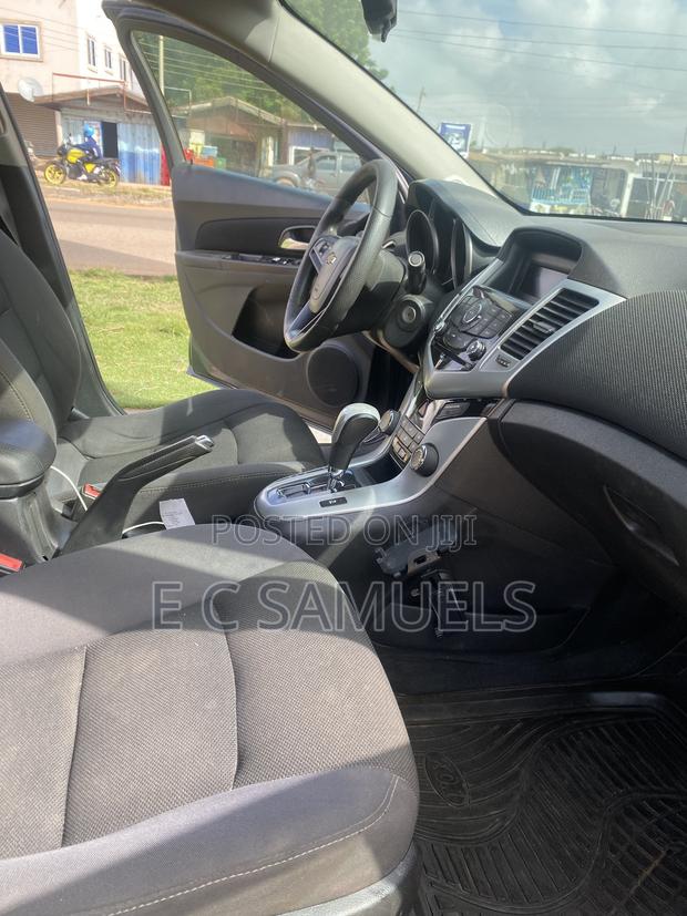Chevrolet Cruze LS 4dr Sedan (1.5L 4cyl 6A) 2016