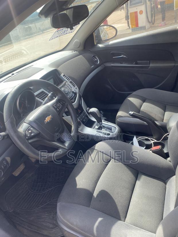 Chevrolet Cruze LS 4dr Sedan (1.5L 4cyl 6A) 2016