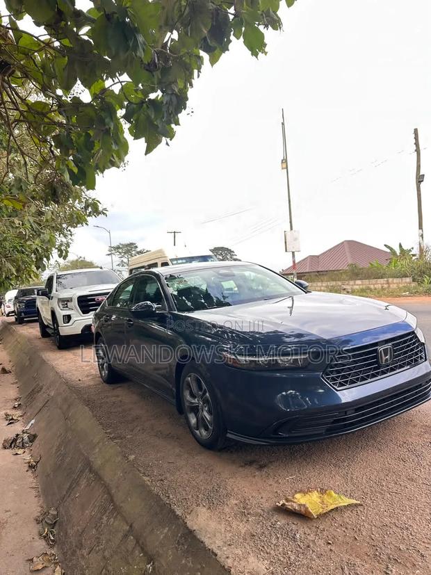 Honda Accord LX CVT 2025 Black