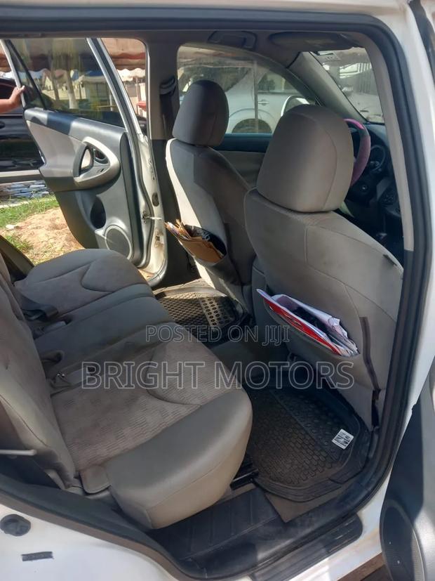 Toyota RAV4 2.5 4x4 2012 White