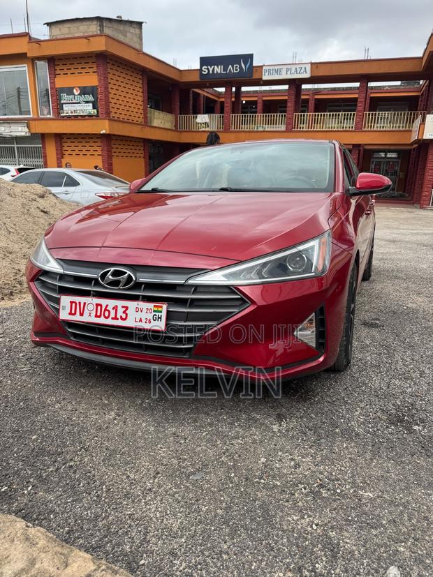 Hyundai Elantra SE 2019 Red