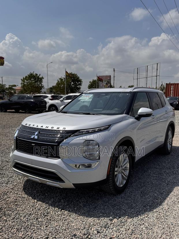 Mitsubishi Outlander 2.4 PHEV AWD 2023 White