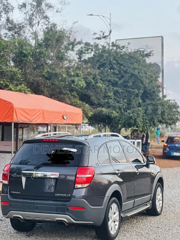 Chevrolet Captiva 2016 Gray