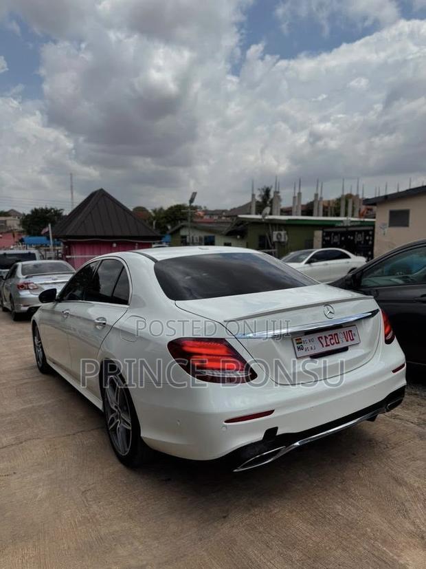 Mercedes-Benz E300 2018 White