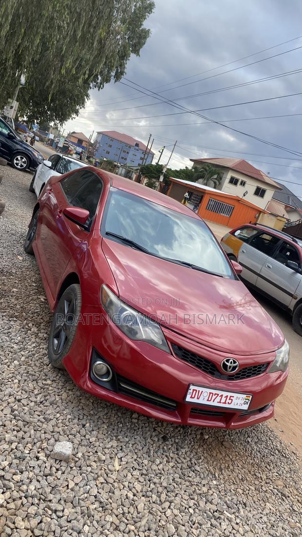 Toyota Camry 2012 Red