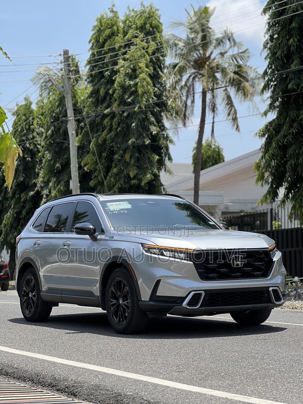 Honda CR-V Hybrid 2023 Silver