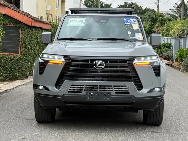 Lexus GX 550 Overtrail 2024 Gray