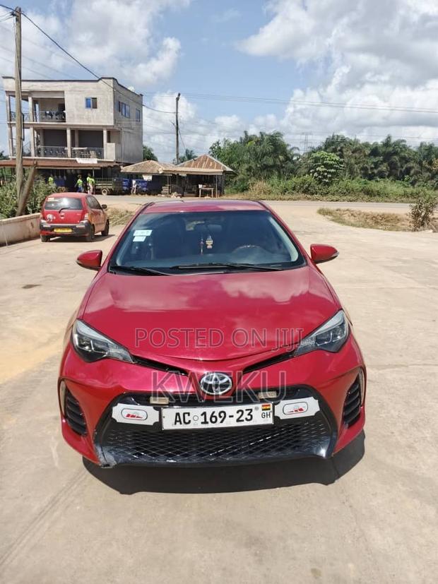 Toyota Corolla 2017 Red