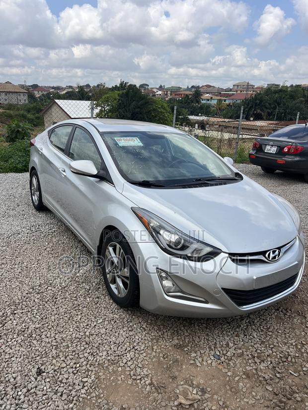 Hyundai Elantra SE Sedan FWD (1.8L 4cyl 6A) 2016 Gray