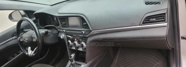 Hyundai Elantra SEL 2020 Silver